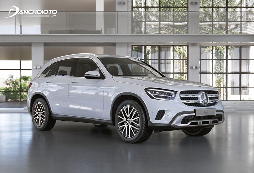 Mercedes-Benz GLC 200 là xe 5 chỗ gầm cao hạng sang giá rẻ nhất nhì hiện nay