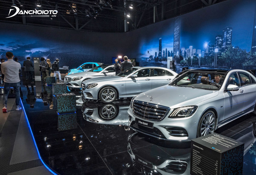 Ở Việt Nam, Mercedes-Benz là hãng xe sang bán chạy nhất
