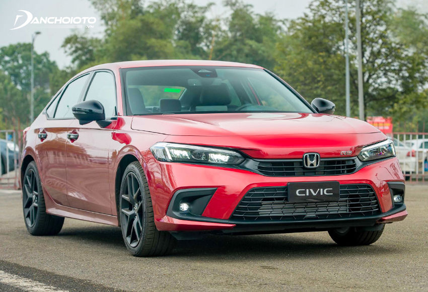 Nhưng dù sao thì với những ai đang phân vân có tiền 700 triệu nên mua xe gì lái sướng thì Honda Civic vẫn là gợi ý nhất định phải thử qua