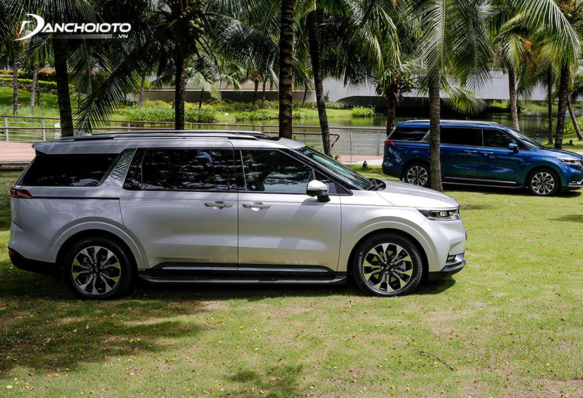 Kia Carnival Signature có 2 tuỳ chọn máy dầu 2.2L và máy xăng 3.5L V6