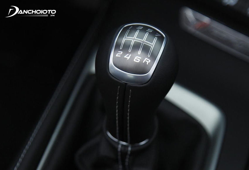 Lái xe số sàn tuy phức tạp hơn nhưng lại đảm bảo khả năng kiểm soát tình huống tốt hơn