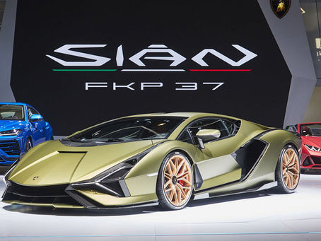 Choáng với “chú bò vàng” Lamborghini Sian trong làng siêu xe