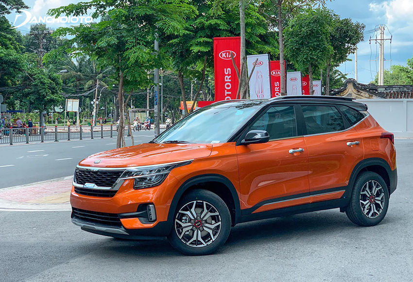 Kia Seltos là một trong những mẫu xe 5 chỗ gầm cao tầm 700 triệu bán chạy nhất