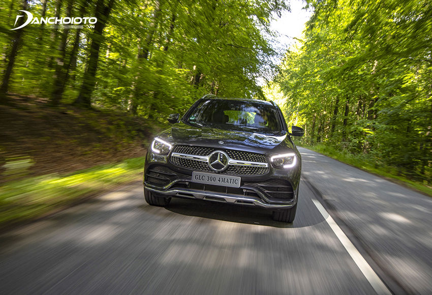 Động cơ tăng áp cuộn kép Twin-Scroll mới trên Mercedes GLC 300 4MATIC 2020 tối ưu hoá khả năng vận hành hơn trước