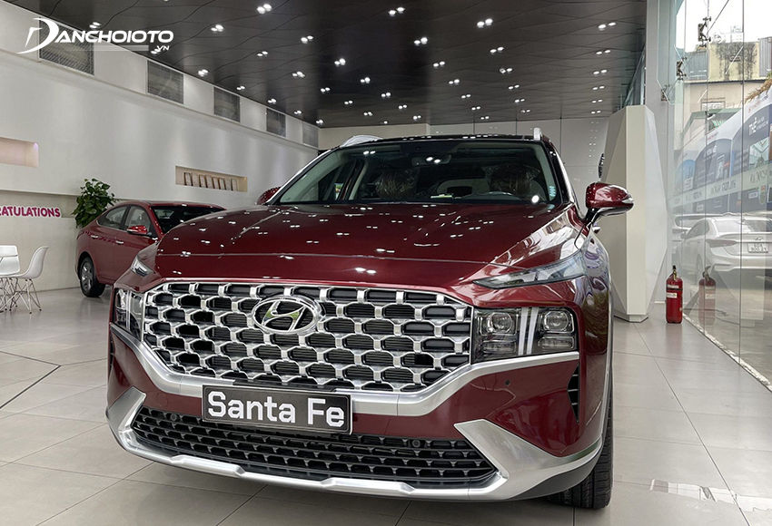 Nếu đang tìm tầm 1,2 tỷ mua xe 7 chỗ nào tốt cho gia đình thì nên cân nhắc đến Hyundai SantaFe