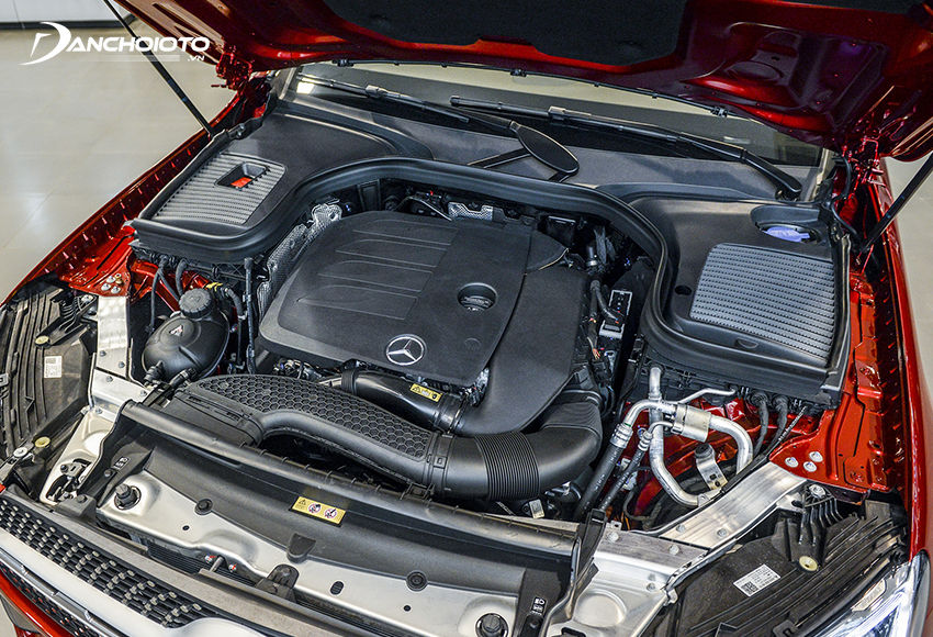 Mercedes GLC 300 4MATIC 2023 sử dụng động cơ 2.0L tăng áp cuộn kép Twin-Scroll