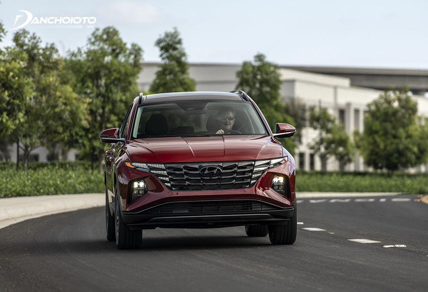 Hyundai Tucson là một trong những xe ô tô gầm cao tầm trung có giá rẻ nhất phân khúc