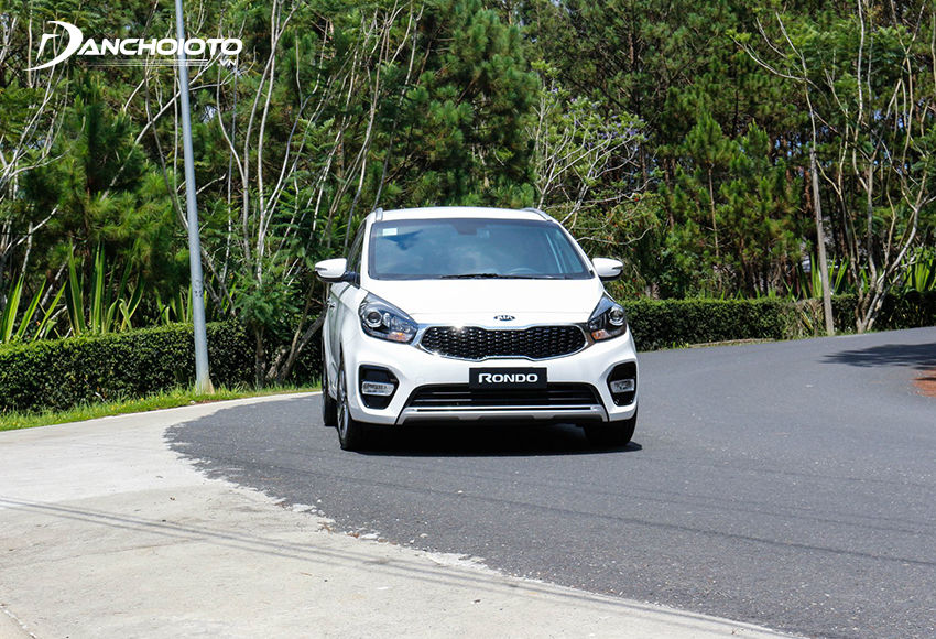 Với động cơ 2.0L, Kia Rondo sở hữu công suất mạnh mẽ bậc nhất phân khúc