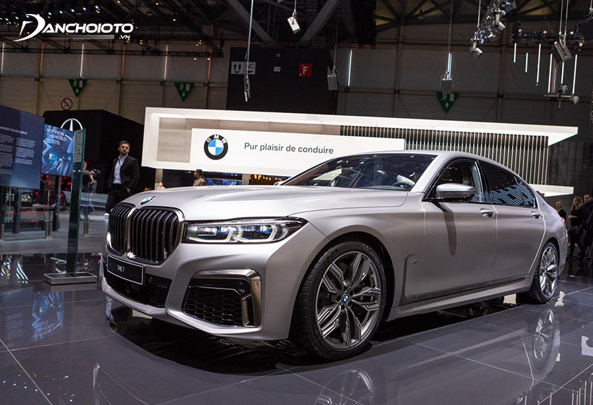 BMW 7 Series là xe sedan hạng sang cỡ lớn cao cấp nhất của hãng BMW