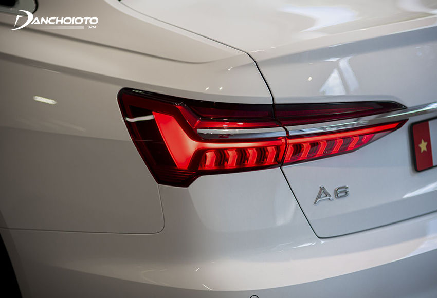 Cụm đèn hậu mới trên Audi A6 2023 nổi bật với tạo hình cùng phong cách cụm đèn trước