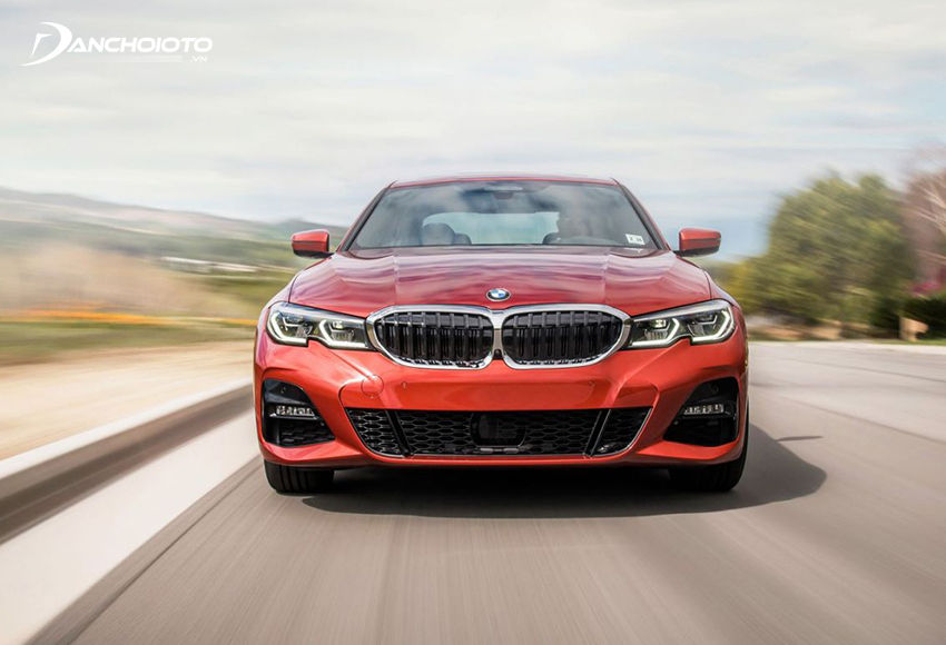 BMW 330i M Sport 2023 cho phản ứng linh hoạt, trải nghiệm lái thể thao, tăng tốc mạnh mẽ