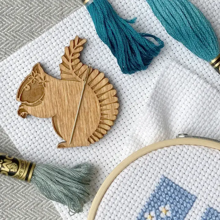 Magnetic Needle Minder - Squirrel