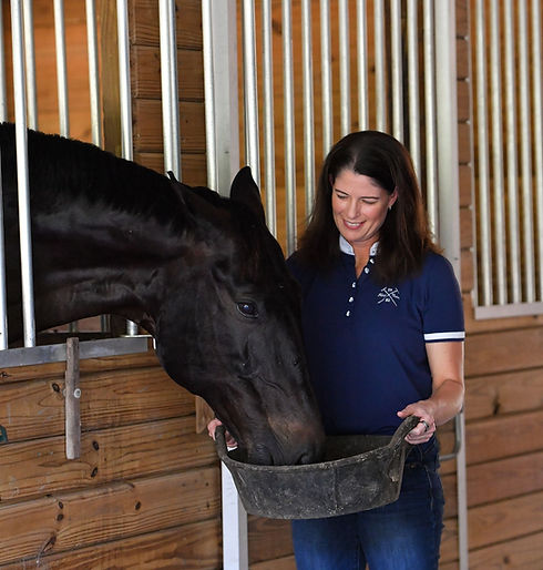 Equivine - feeding