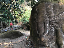 Pas mal, l'éléphant sculpté...
