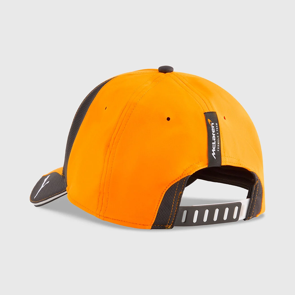 Parte trasera gorra McLaren F1 Team 2026 con cierre snapback