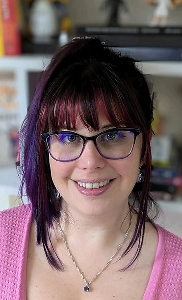 Liz Morris profile_edited2.png