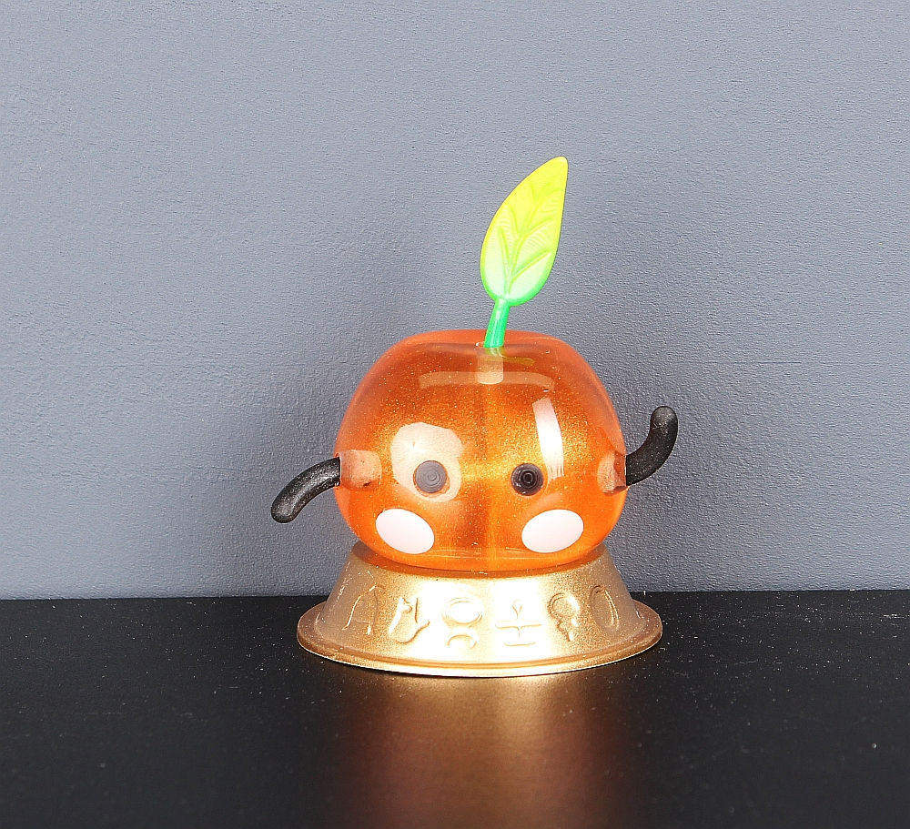 Junimo Figure - Deep Gold sparkle
