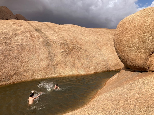 Rock pools at Spitzkoppie