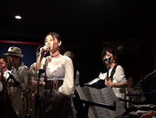 『hungover LIVE』
