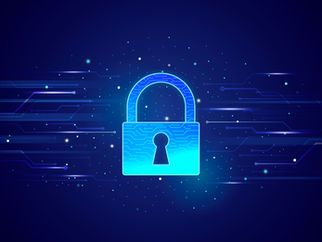 Los algoritmos RSA y ECC que sustentan prácticamente todo el cifrado asimétrico en uso son vulnerables al algoritmo de Shor, ejecutable en computadores cuánticos suficientemente potentes.