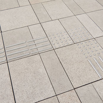 点字ブロック設置後
