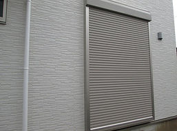 住宅用窓シャッター