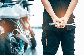 バイクと整備士