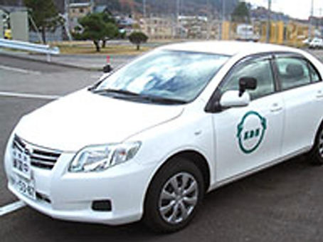学校自動車