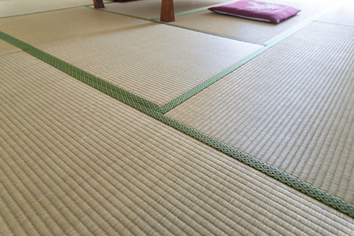 畳の上