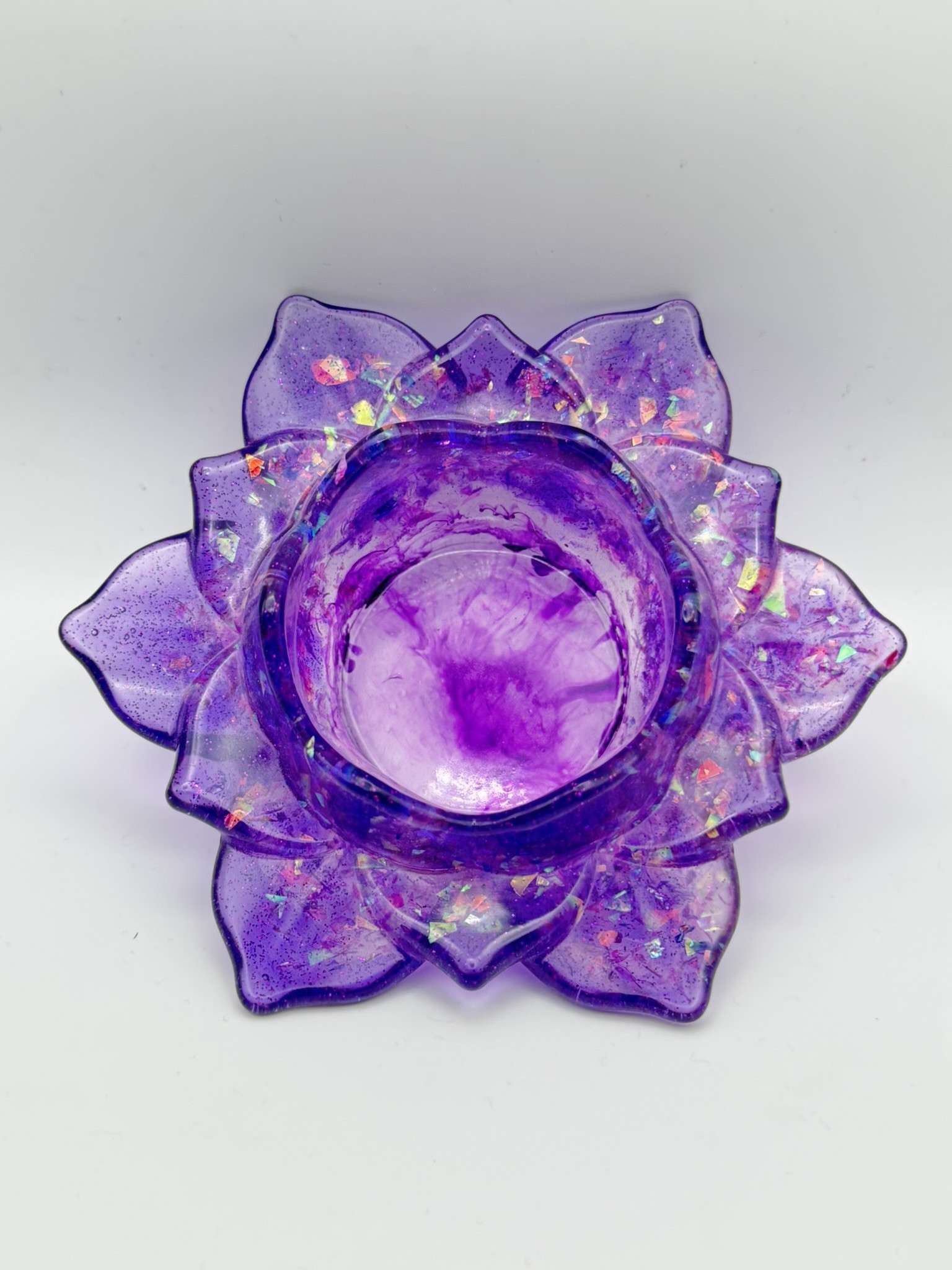 Draoidh Lotus candle holder
