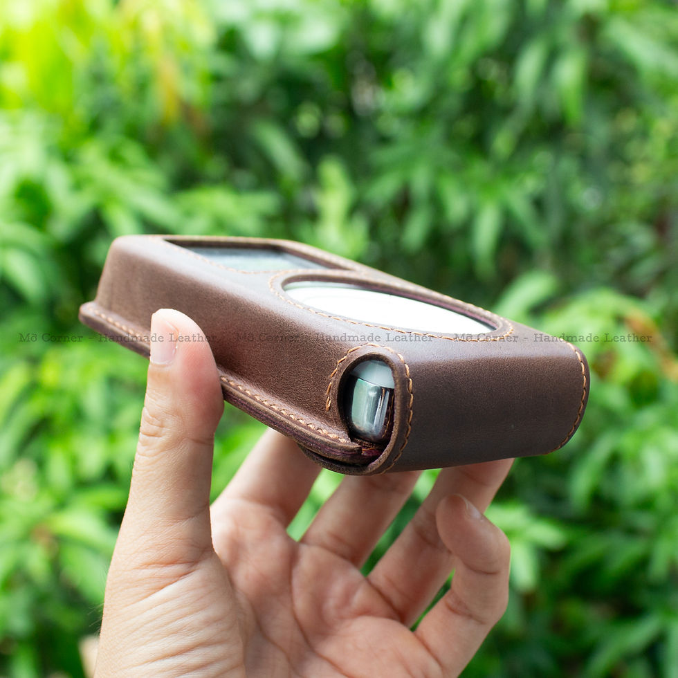 Thumbnail: Leather Case for iPod Classic 1st gen