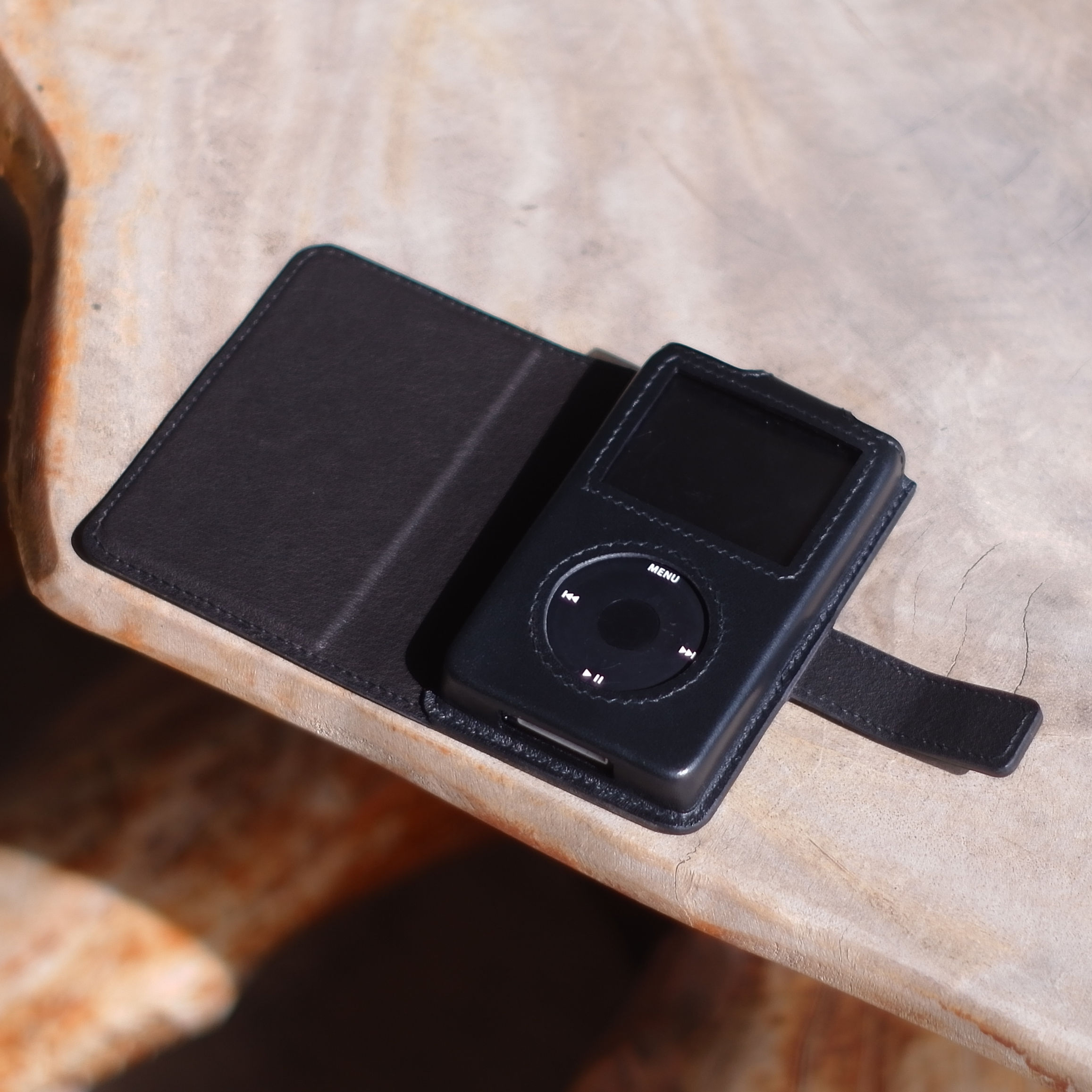 iPod Classic Flip Case Slim V2 (No card slots)
