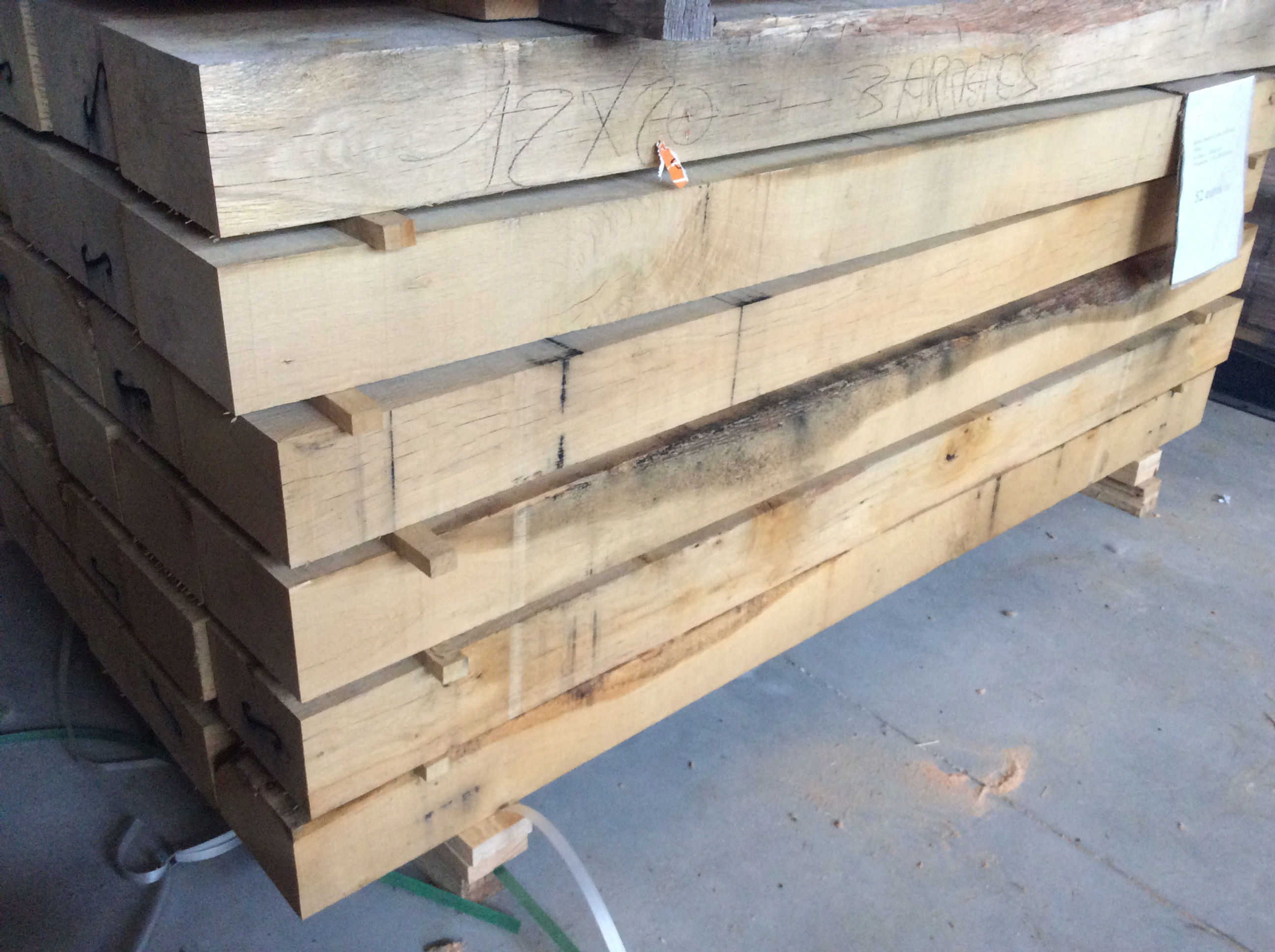 Traverse en chêne 100x200x2600mm