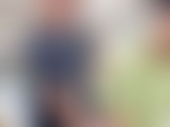 トレーニングしている理学療法士