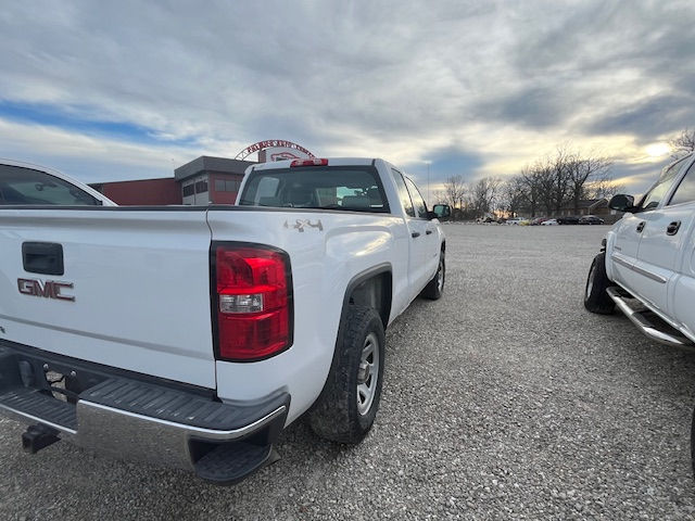 Thumbnail: 2015 GMC 1500 4X4