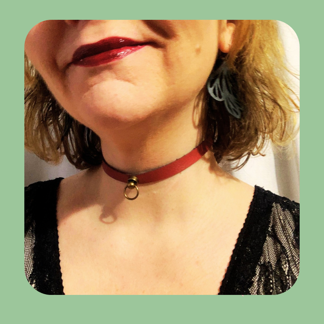 Le choker ou ras de cou upcyclé et vegan Grappa