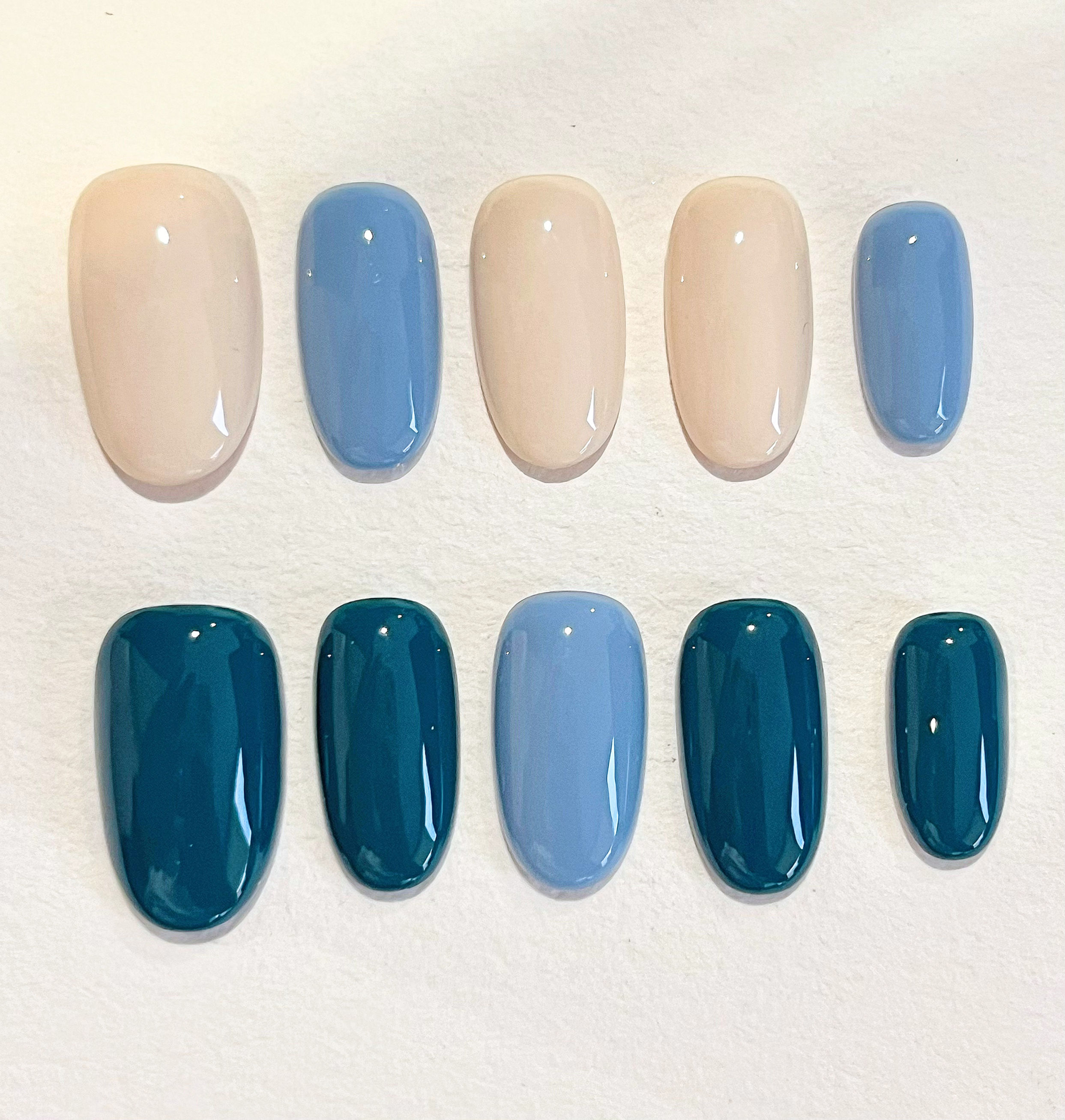 Nailvana Handmade Ocean Breeze Contrast Press-on Nails
