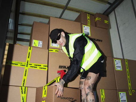 Saucony installe son RUSH Delivery Depot à Paris