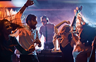 fullt dansegulv med live musikk på event i Trondheim med høy stemning