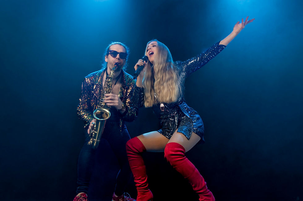 Saksofonist og vokalist i festpakke med DJ
