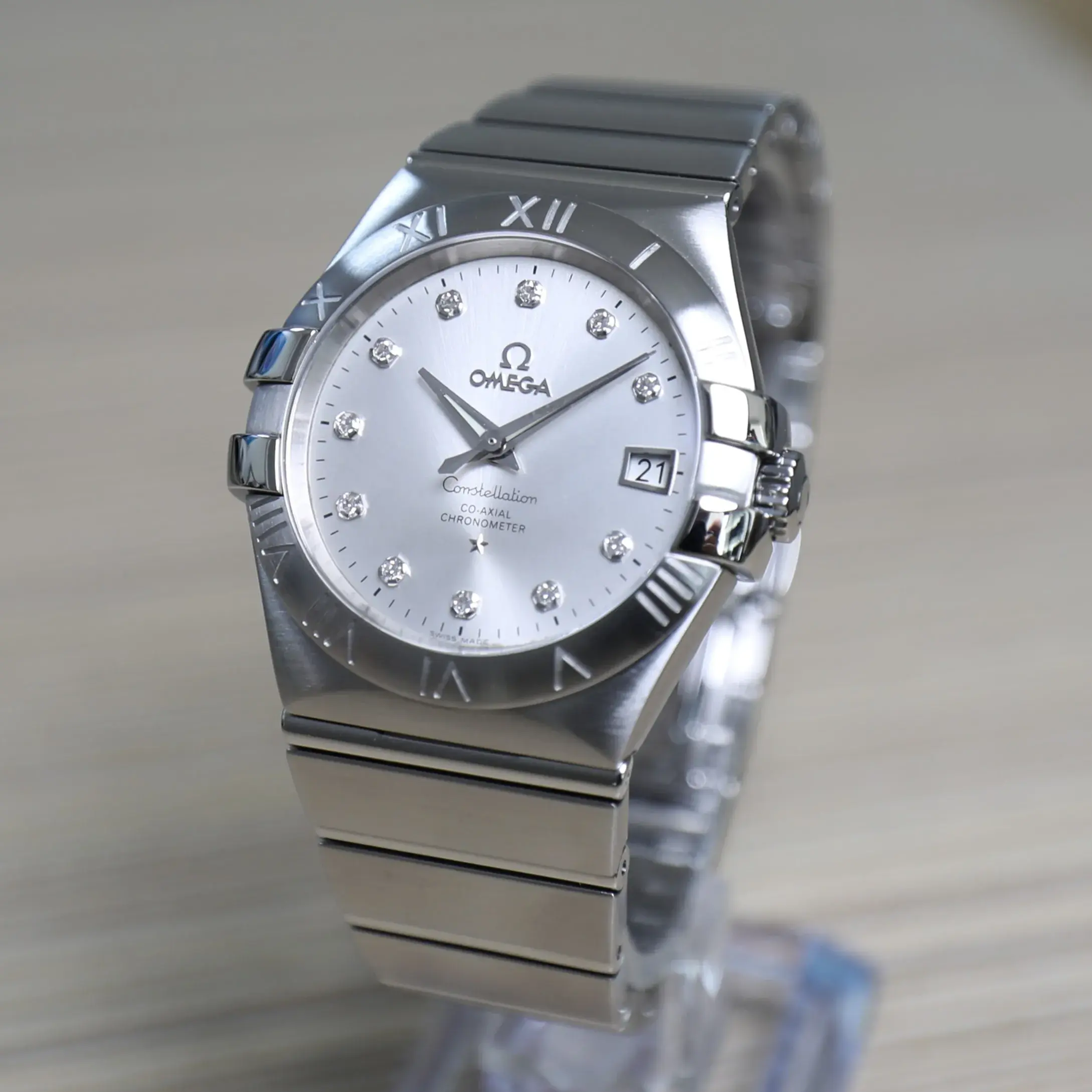 Omega Constellation - 35.5mm - Silver Dial Diamond