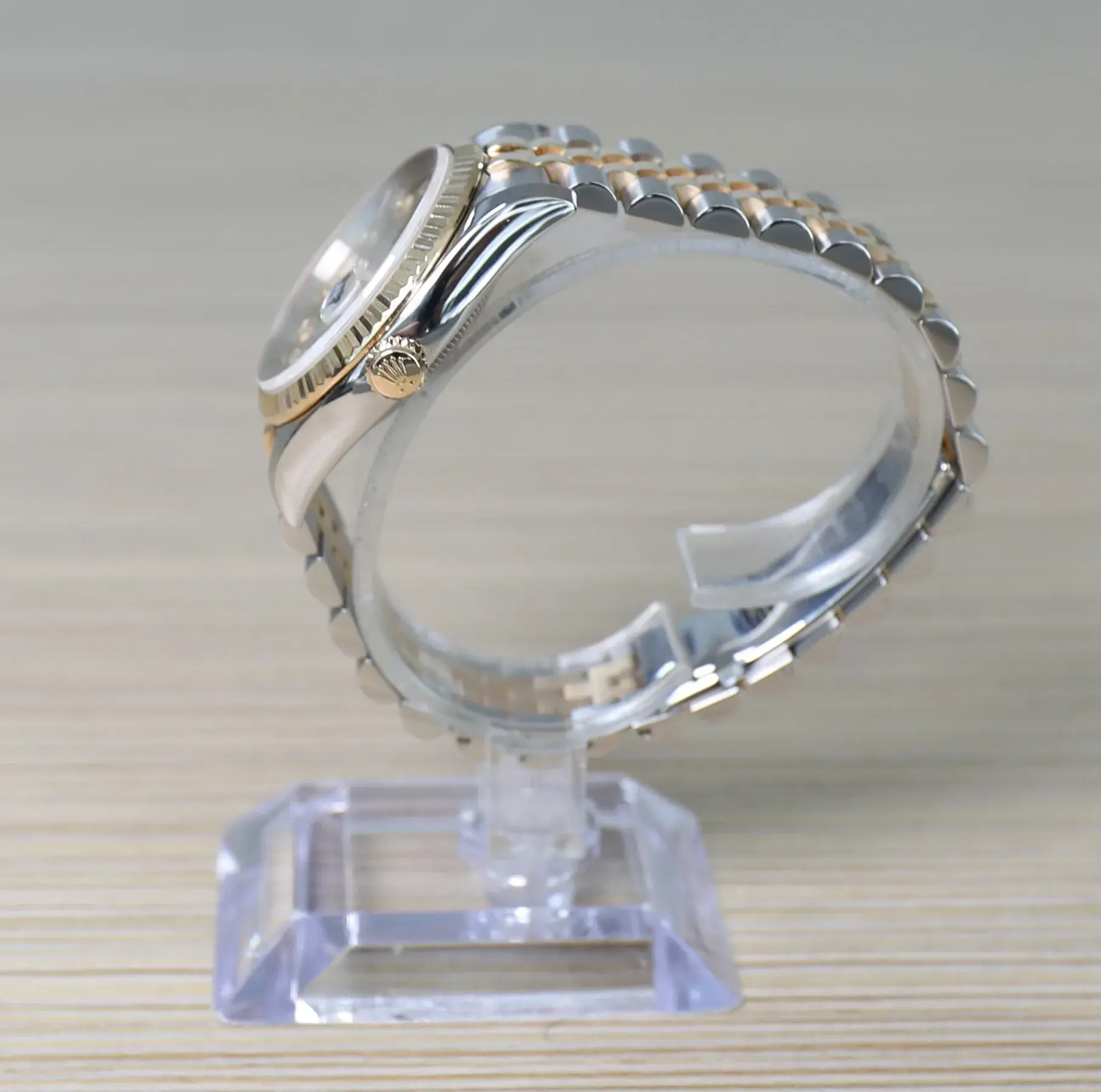 Rolex Datejust 36mm - Champaign Diamond Dial - Jubilee - Fluted Bezel