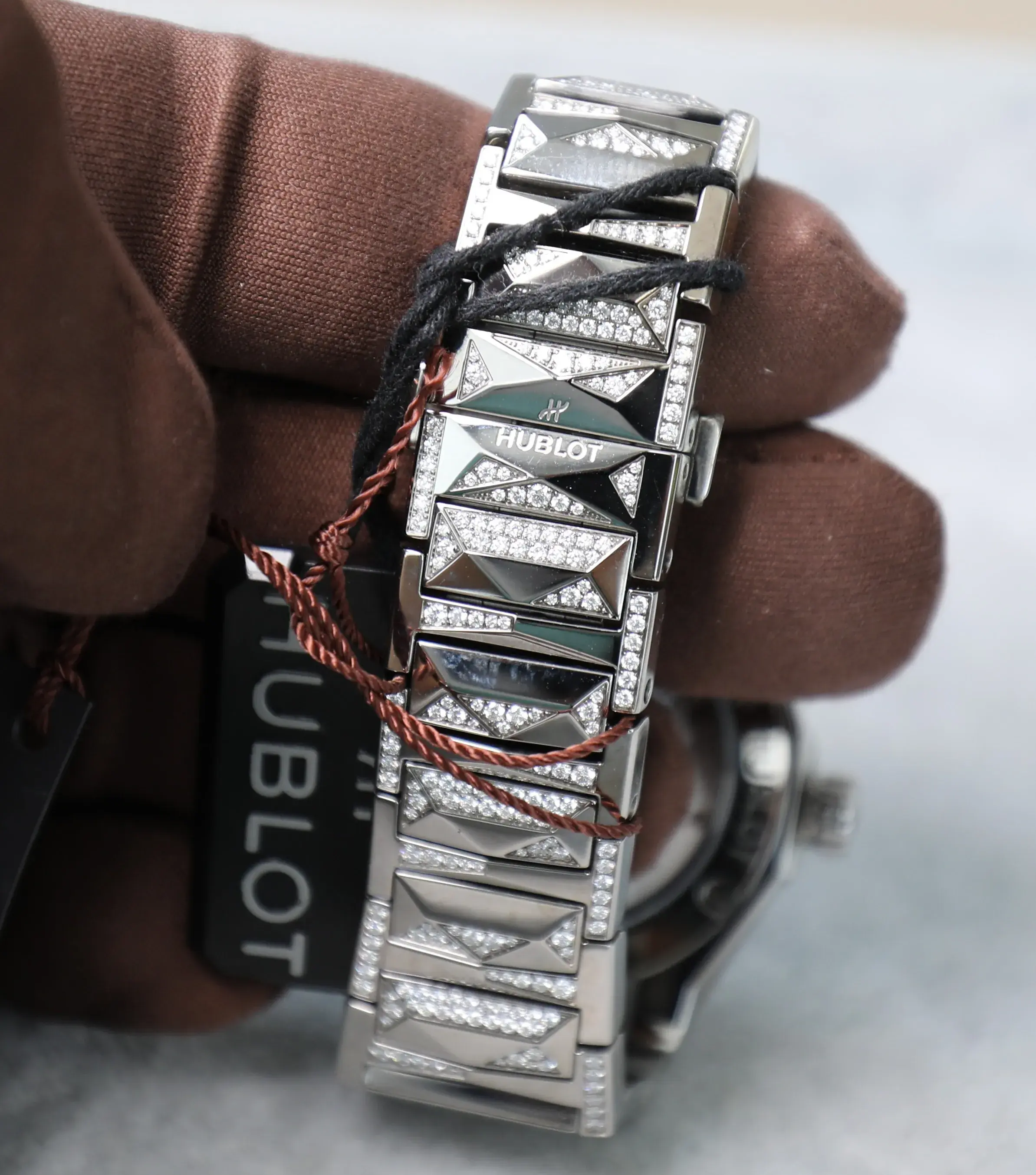 Hublot Classic Fusion - Orlinski Alternative Pavé - 40mm - Titanium and Diamonds