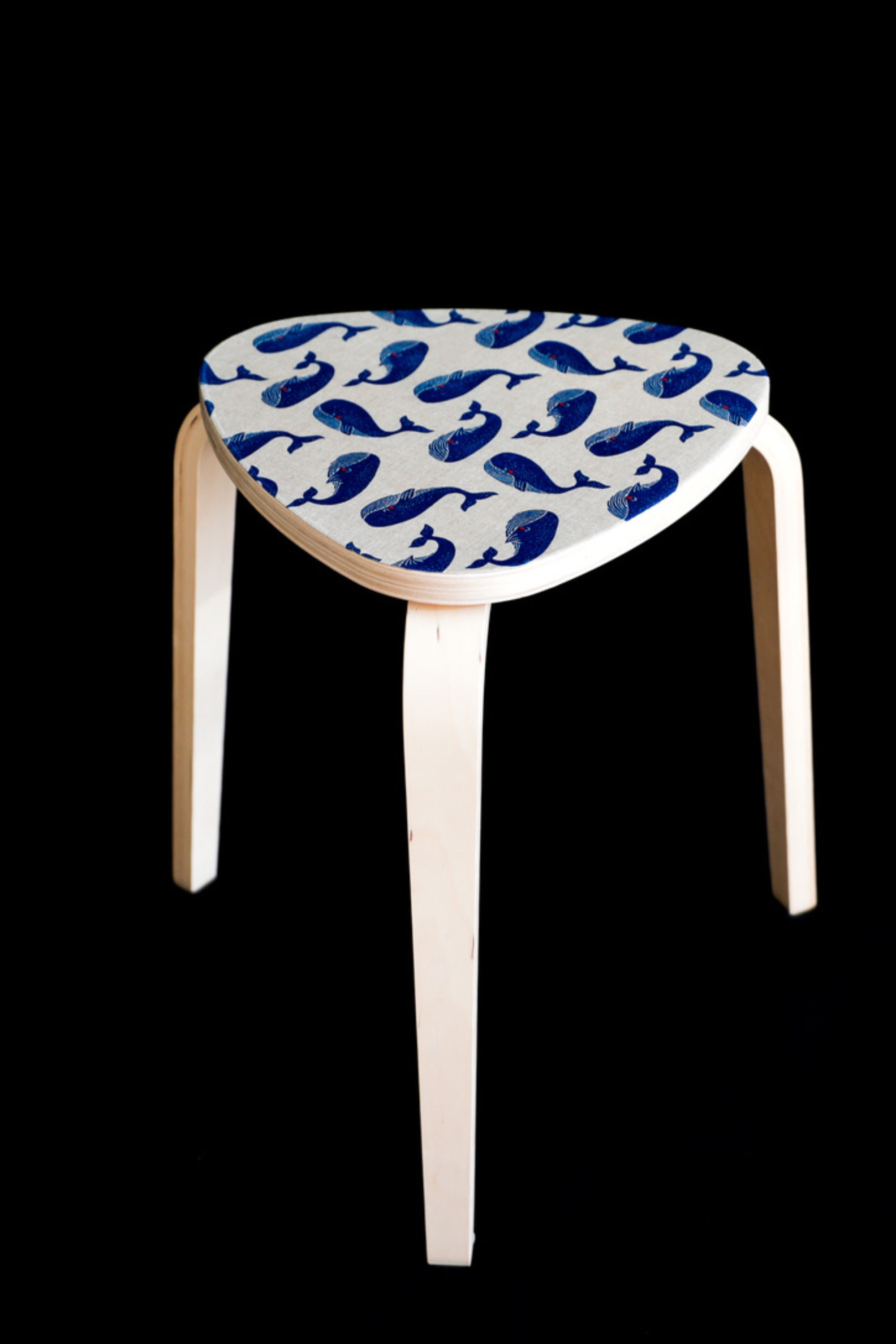 Tabouret - Baleine en vue !