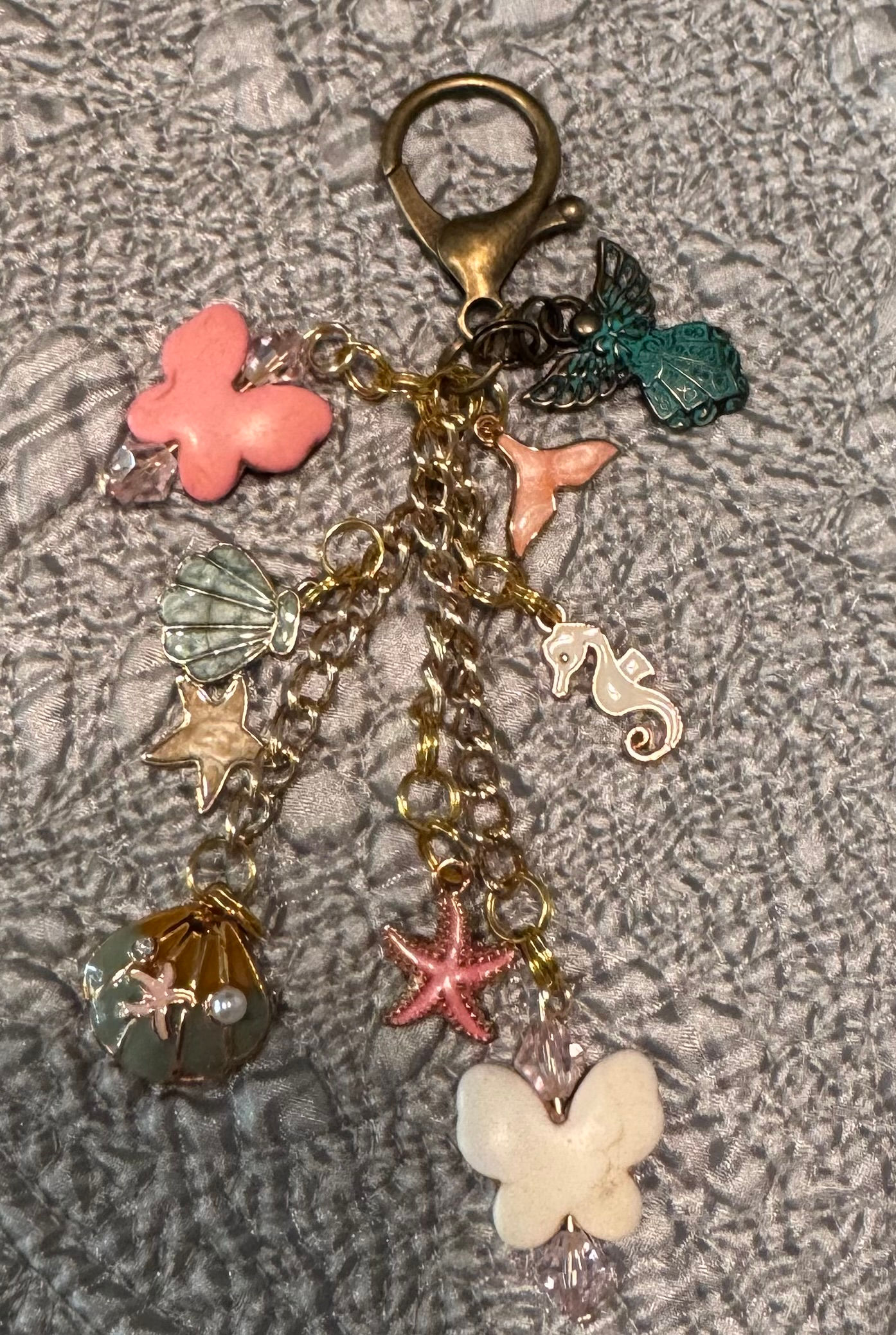 # 204 Deco Dangle Sea Life