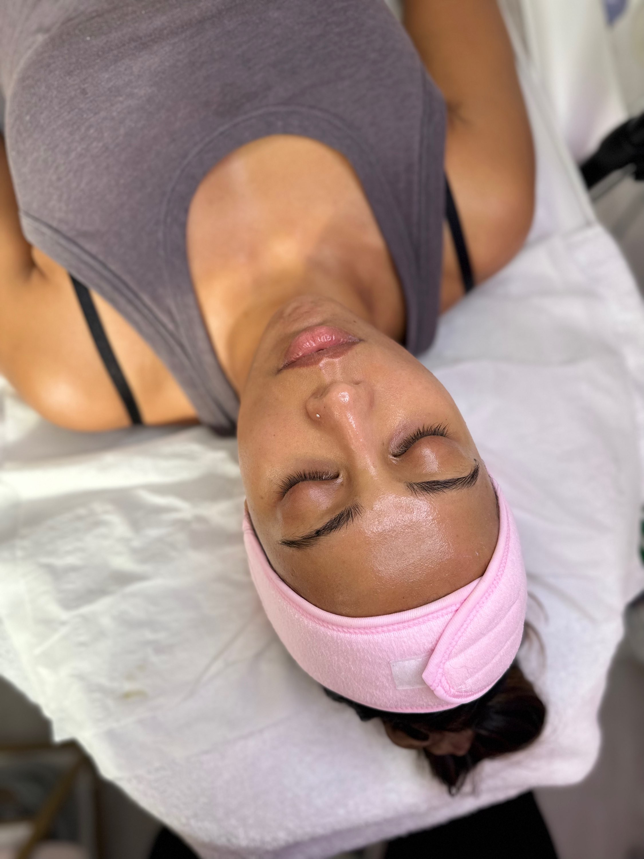 Basic Facial with A&P