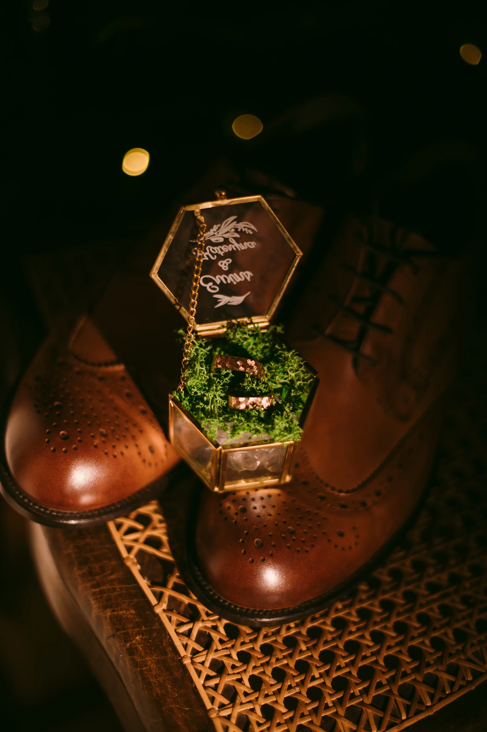 Unikāli kantaini laulības gredzeni