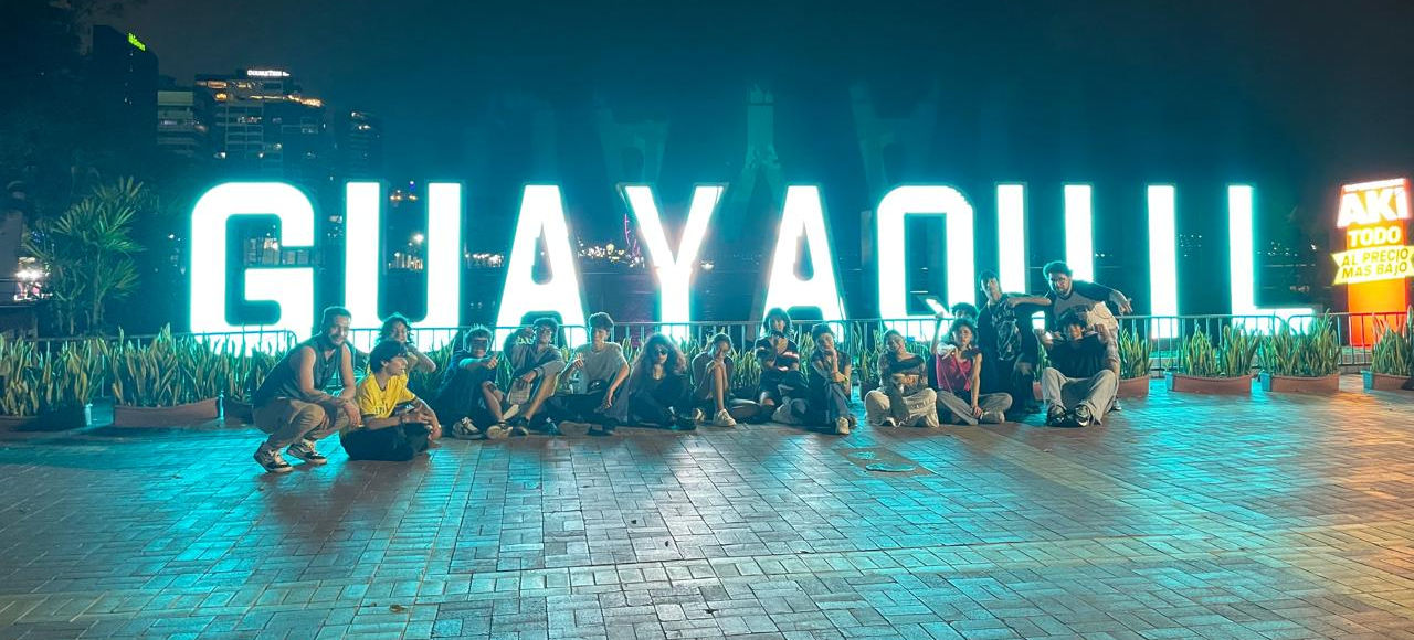 Recuerdos y gratitud hacia su organizador por tan significativo encuentro con la cultura y la geografía de otro país.