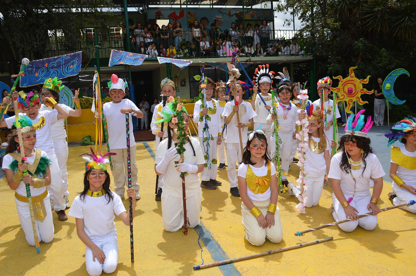 Aquí la amazonia, la orinoquia, el pacífico y el caribe estuvieron presentes, dejando ver algunos rituales que se hacen entorno a los ciclos lunares desde la sabiduría ancestral.