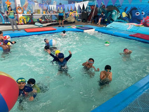 Actividad en piscina Círculo Arpegio